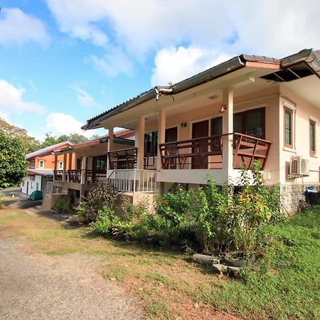 Oyo 75373 Chamil House Hotel Nai Harn Екстериор снимка