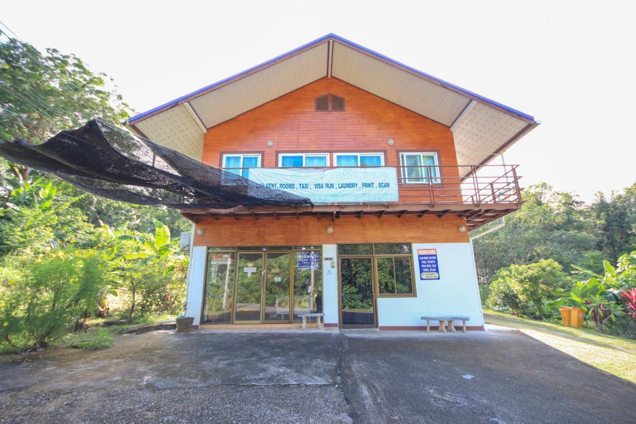Oyo 75373 Chamil House Hotel Nai Harn Екстериор снимка