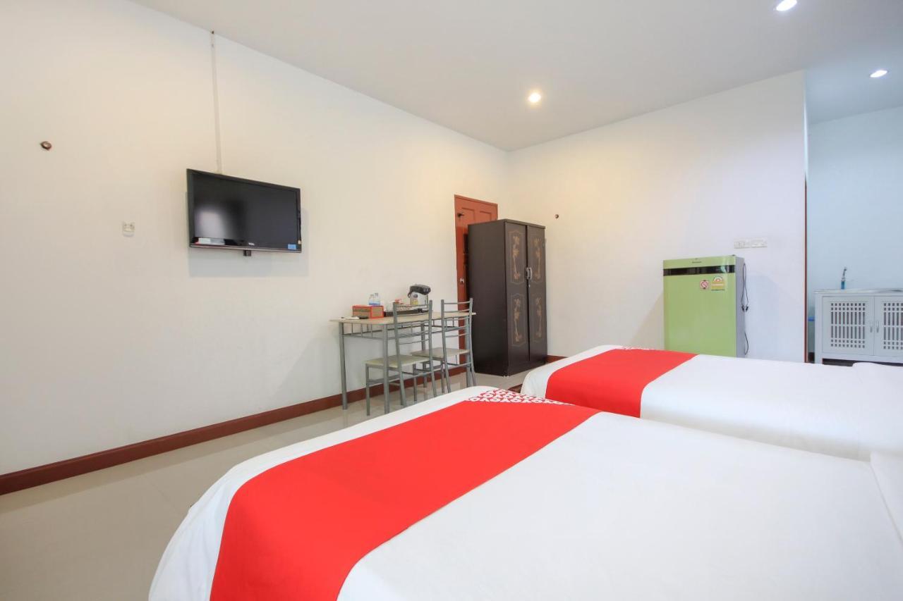 Oyo 75373 Chamil House Hotel Nai Harn Екстериор снимка