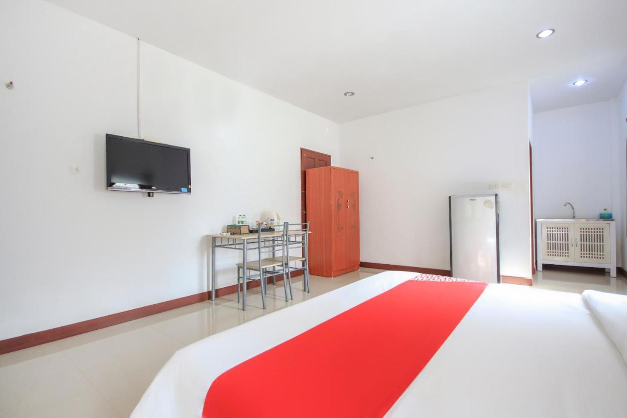 Oyo 75373 Chamil House Hotel Nai Harn Екстериор снимка